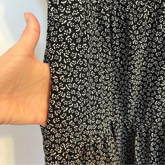 Madewell Black White Mini Dress Sophia Cami Tiered Mini Dress in Micro Daisy 2 - Picture 6 of 11